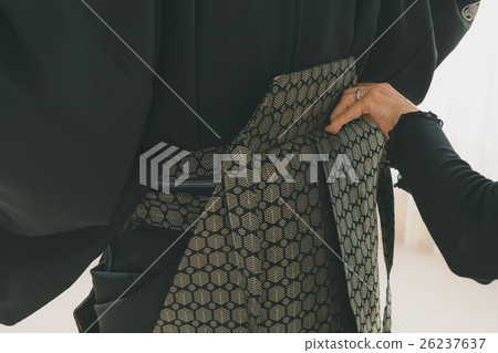 裝配 男式正裝裙褲 穿著和服 26237637