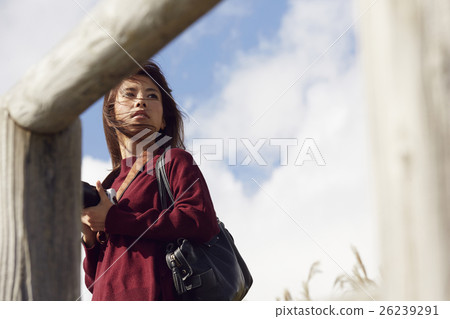 A woman sightseeing to see the Tohoku A woman sightseeing to see the Tohoku 26239291