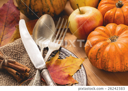 Thanksgiving table setting: autumn dinner concept Thanksgiving table setting: autumn dinner concept 26242383