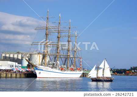 Nihon Maru和小帆船 26242721
