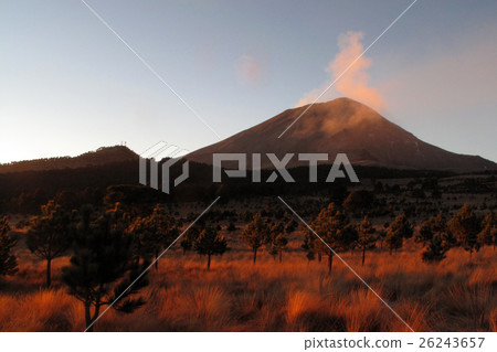 Active Popocatepetl volcano in Mexico 26243657