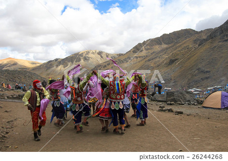 Dancers at Quyllurit'i inca festival, Peru Dancers at Quyllurit'i inca festival, Peru 26244268
