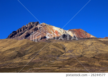 Volcano Tunupa, the Salar de Uyuni, Bolivia 26244577