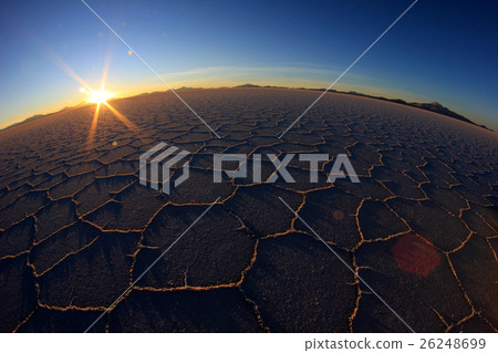 Salar de Uyuni, salt lake, Bolivia 26248699