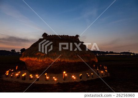 Numa Numa稻田晚上風景的Fanano Numa Numa稻田晚上風景的Fanano 26256960