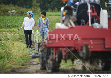 Young people who experience agriculture experience Young people who experience agriculture experience 26261833