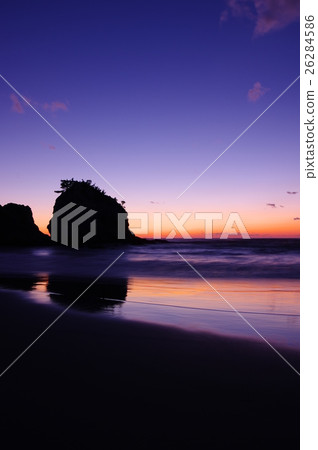 Evening landscape 26284586