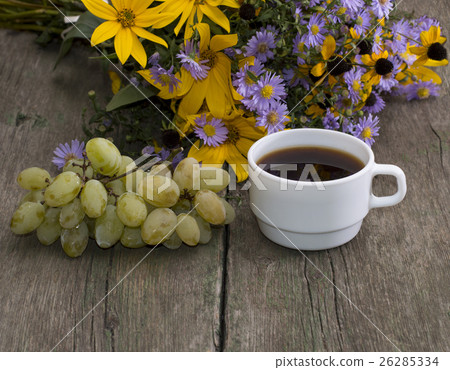 cluster of grapes, coffee and bouquet flowers cluster of grapes, coffee and bouquet flowers 26285334