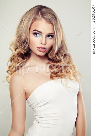 Sexy Fashion Model with Blond Curly Hairstyle Sexy Fashion Model with Blond Curly Hairstyle 26290107