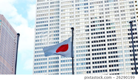 東京的觀光指南·日本國旗在縣政府大樓後面拍打·水平位置 東京的觀光指南·日本國旗在縣政府大樓後面拍打·水平位置 26290199