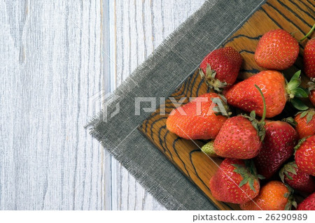 Strawberries in a bowl on a white background Strawberries in a bowl on a white background 26290989