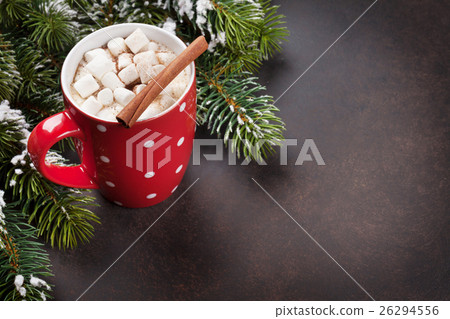 Christmas tree and hot chocolate with marshmallow 26294556