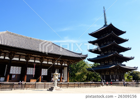 Kofuku-ji Five-storied Pagoda and Toganeko 26309156
