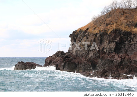 Rocky field seen from the parking lot of Shigatsu Cape Cape 26312440