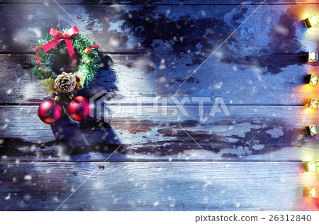 balls and lights 26312840