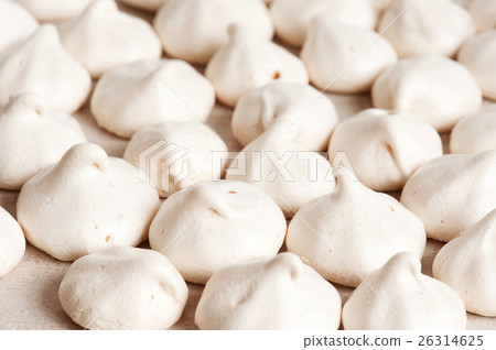 Many white meringues 26314625