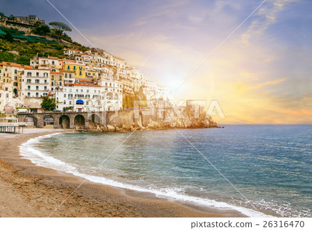 amalfi coast mediterranean sea south italy amalfi coast mediterranean sea south italy 26316470
