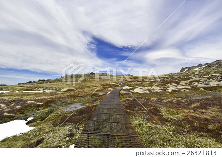 Australia, the highest peak Mount Kosi Road to the top of Osco 26321813