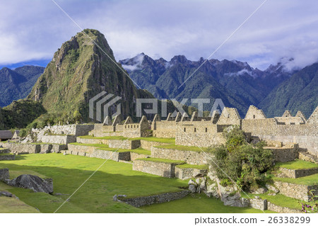 馬丘比丘遺體和Wainapicchu 26338299