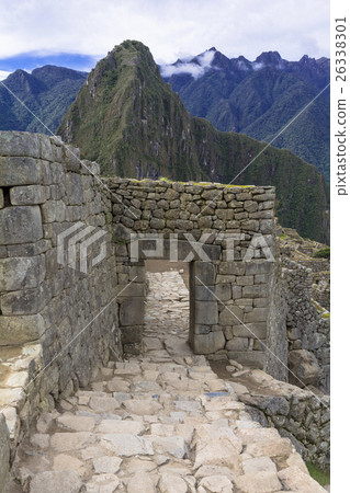 Machu Picchu remains and Wainapicchu 26338301