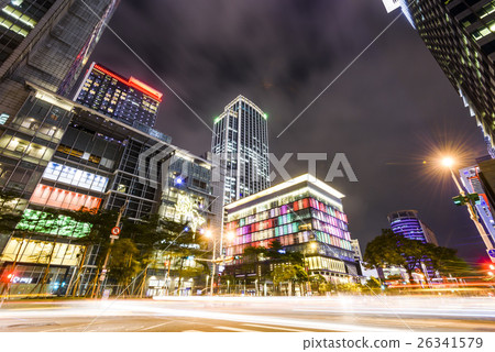 台北台北信義區夜景。 26341579