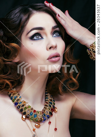 beauty rich woman with luxury jewellery looks like beauty rich woman with luxury jewellery looks like 26343637