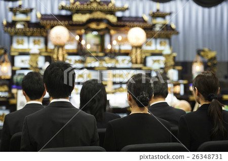 Family funeral 26348731