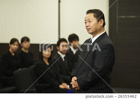 Family funeral 26355462