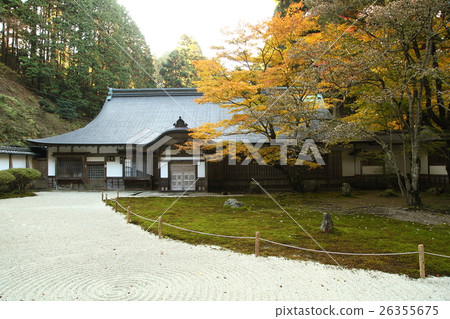 Autumn leaves of Hieiyama Enryakuji West tower Jodoin 26355675
