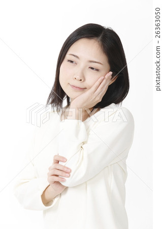 面對一位年輕的女士 26363050