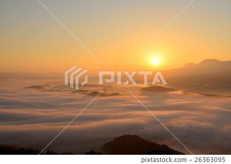The sea of clouds in Kukuto basin 26363095
