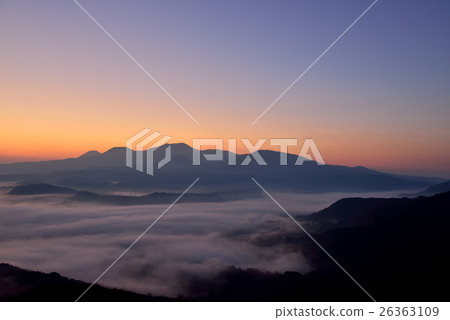 在Kukuto盆地的雲海 26363109