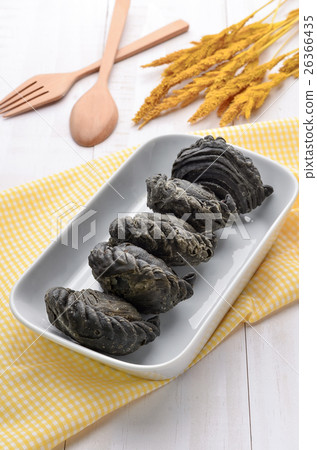 Charcoal curry puff pastry with yellow fabric  26366435