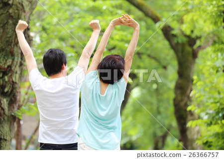 生活方式中間情侶公園 26366757