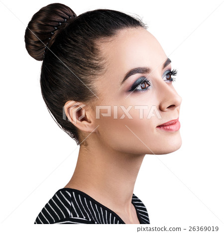 Beautiful woman with bright makeup. 26369019