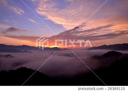 Takachiho's sea of clouds Takachiho's sea of clouds 26369110