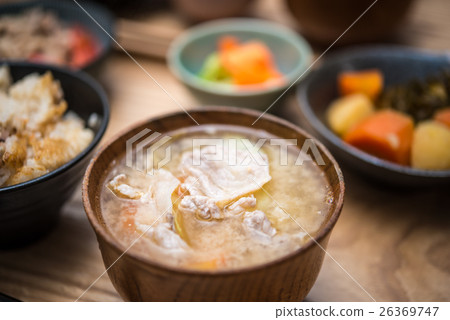 Miso soup with pork and vegetables  26369747