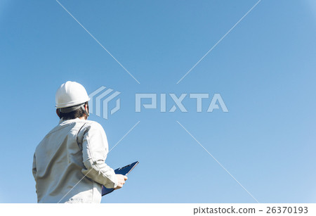Men at work 26370193