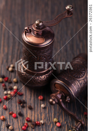 pepper grinders 26372861