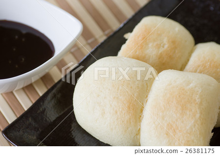 Gunma specialty grilled manju 26381175