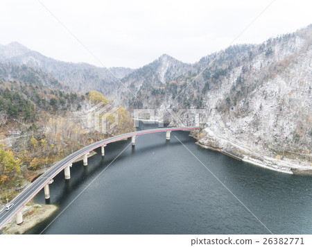 湖秋天札幌湖航拍照片 26382771