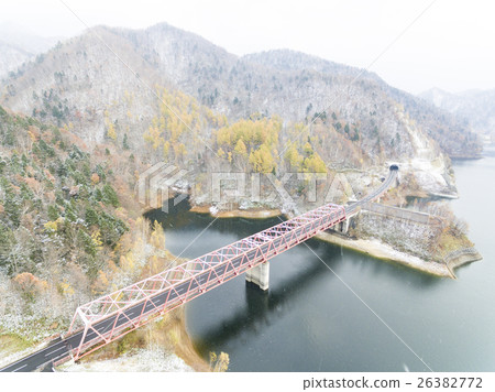 湖秋天札幌湖航拍照片 26382772