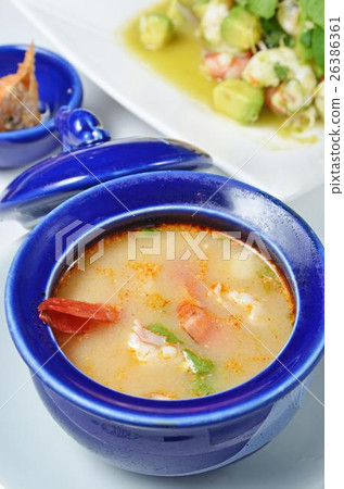 Tom Yum Goong     26386361
