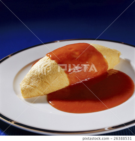 The old-fashioned omelet rice (demiglace sauce) to eat at a Western-style restaurant The old-fashioned omelet rice (demiglace sauce) to eat at a Western-style restaurant 26388531