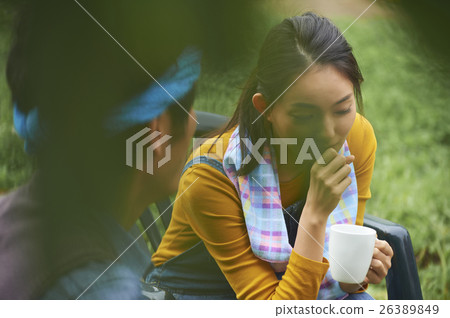 Friends to take a rest in the country living 26389849