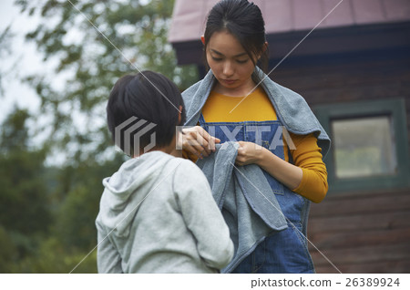 父母和孩子住在農村 父母和孩子住在農村 26389924