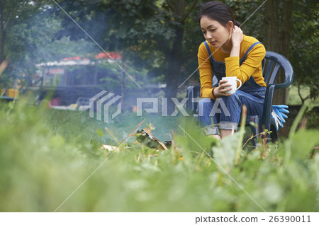 一個篝火的女人 26390011