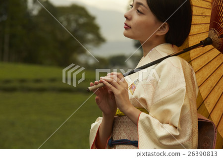 Kimono female portrait 26390813