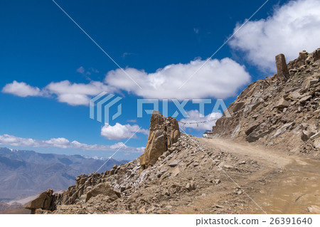 Dirt road on Khardung la pass in Leh District 26391640