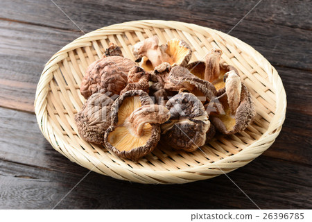 Dried Shiitake 26396785